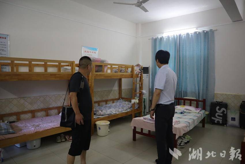 武穴市委宣傳部對湖北大學體育學院愛Do志愿服務隊“七彩假期”志愿服務項目進行指導.docx